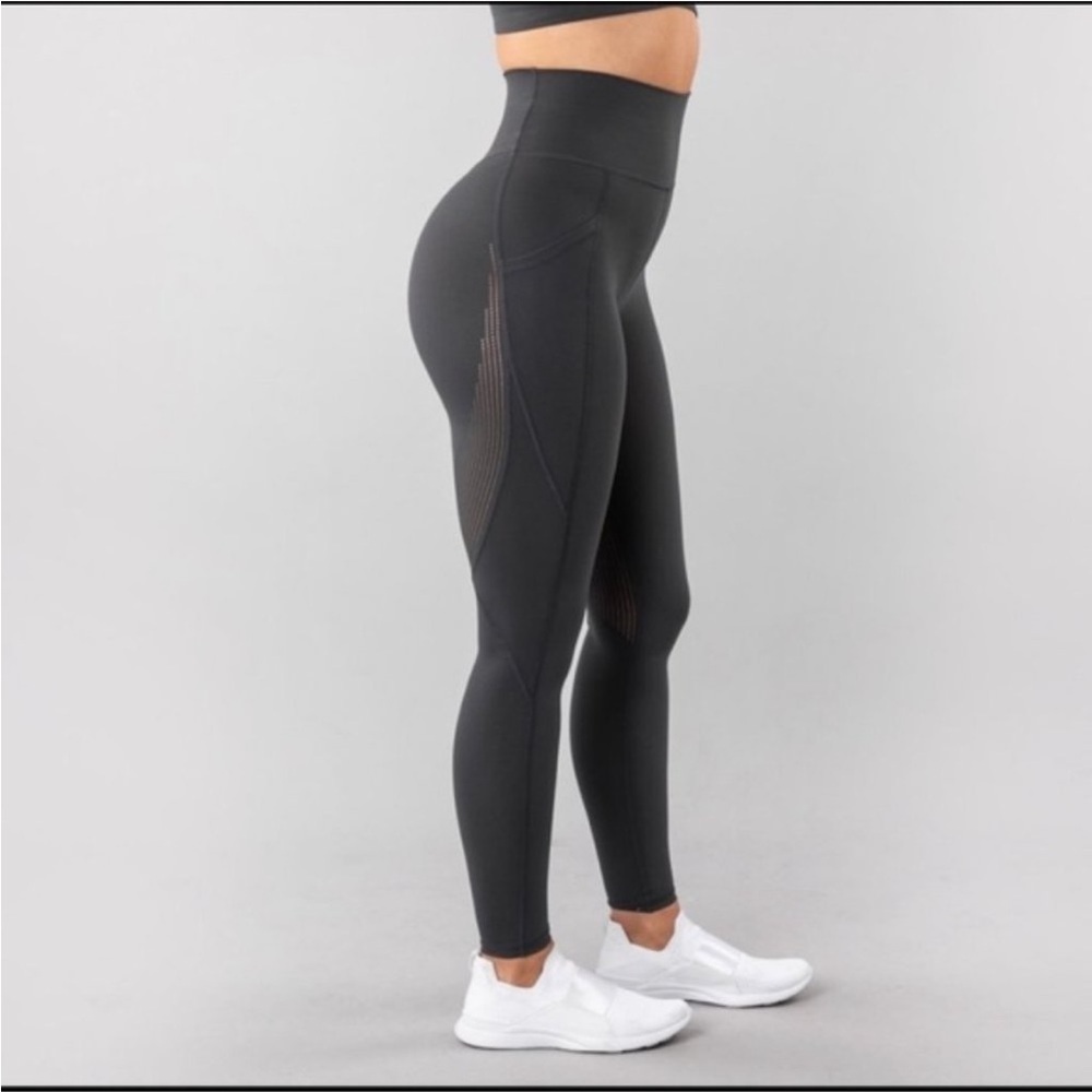 Alphalete Surface Pocket Laser Cut Leggings Dark Grey Size Small - Picture 2 of 10